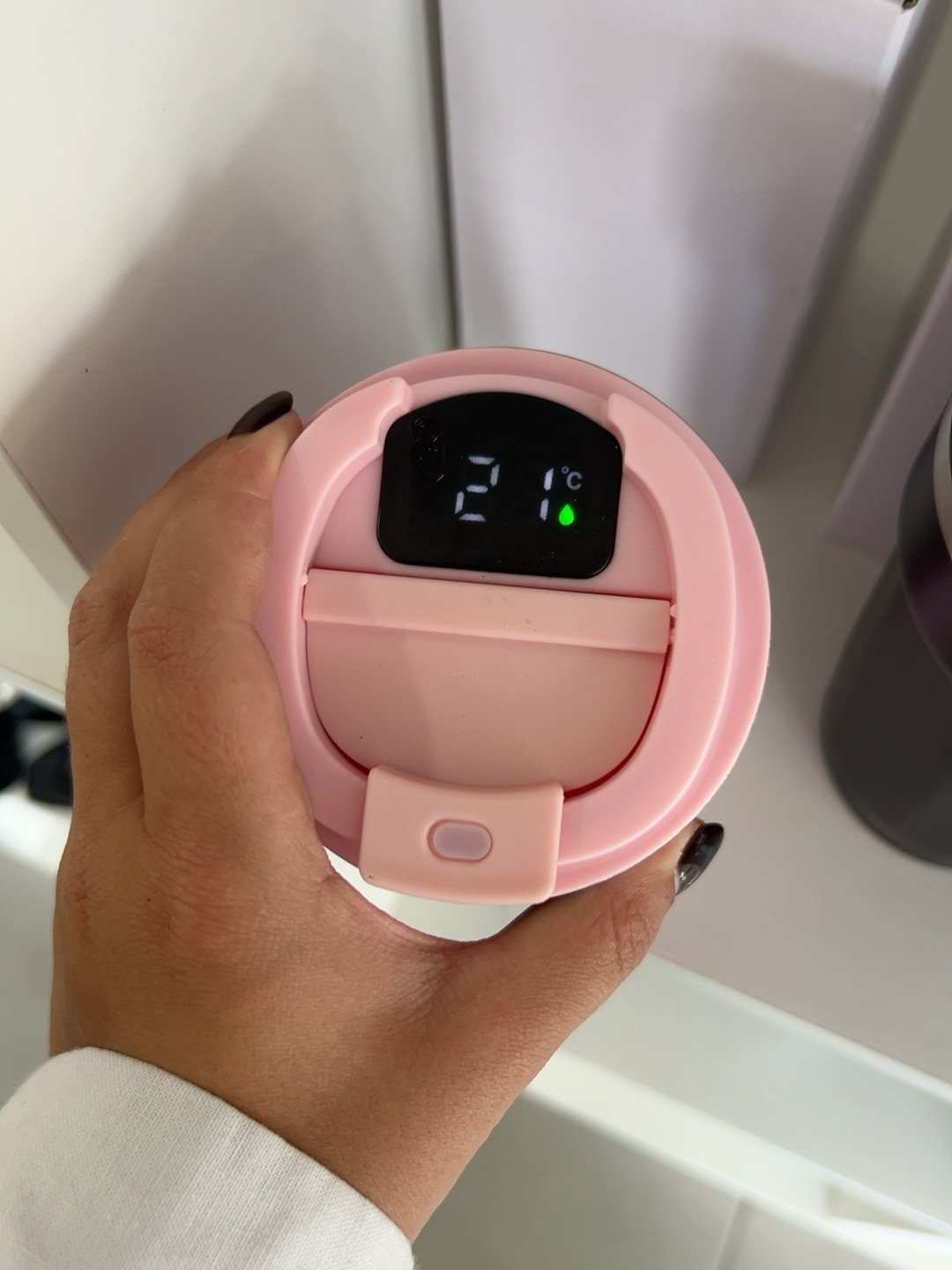Copo térmico com visor de temperatura