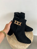 Botins Golden Detail