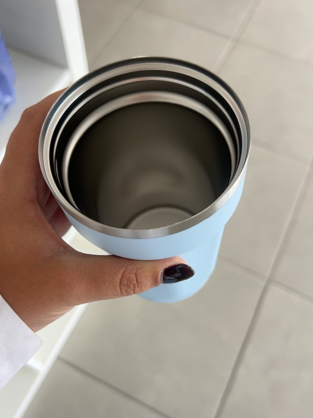 Copo térmico com visor de temperatura